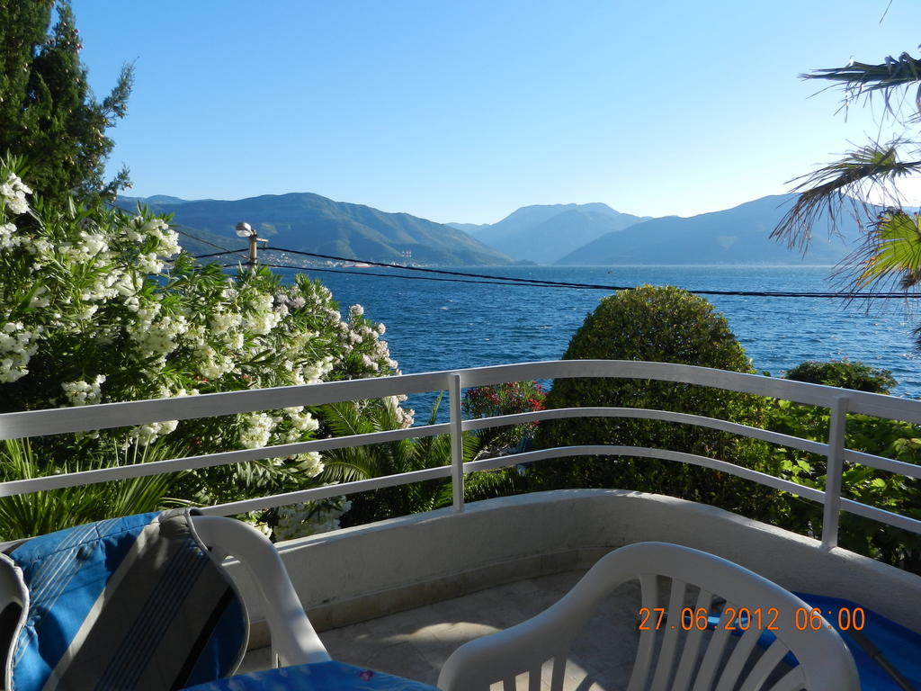 Apartments Sino More Tivat Phòng bức ảnh